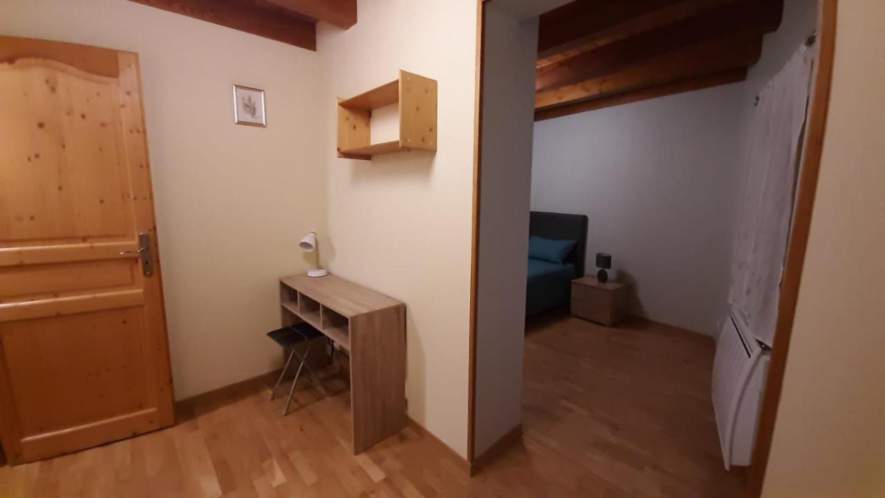 Petite Maison De Village Situee Entre Lacs, Cascades Et Montagnes Virieu-le-Grand Экстерьер фото