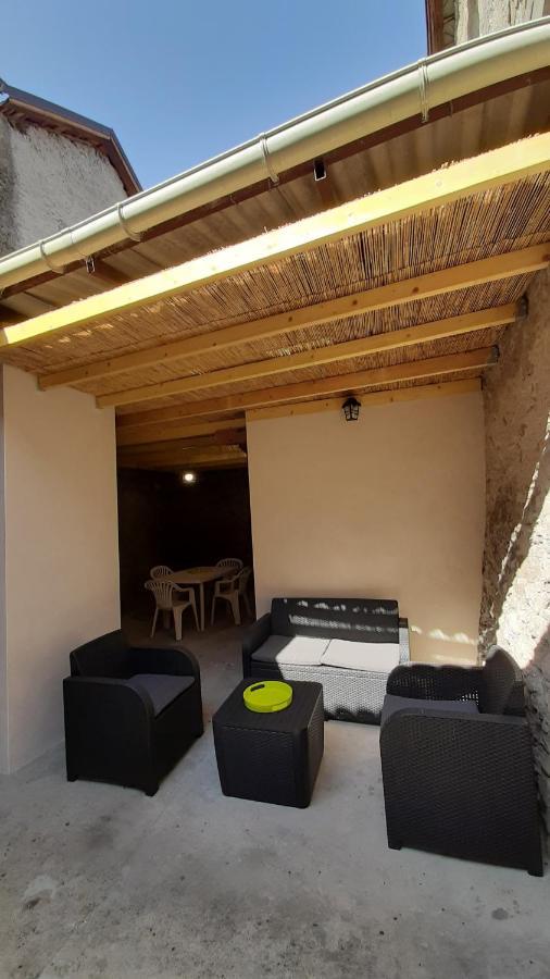 Petite Maison De Village Situee Entre Lacs, Cascades Et Montagnes Virieu-le-Grand Экстерьер фото